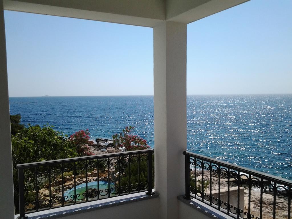 Apartments Govic Primošten Rom bilde